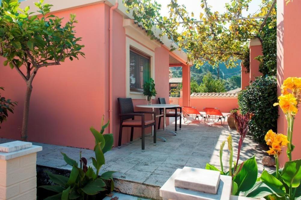 Amalia Cottages Agios Gordios  Exterior foto